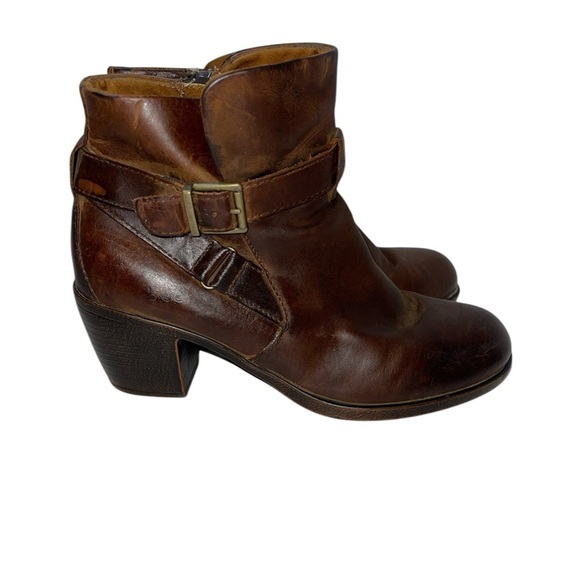 BOC Women's Booties Size 8M Brown Leather Ankle Boots Side Zip Buckle Strap - Picture 1 of 14